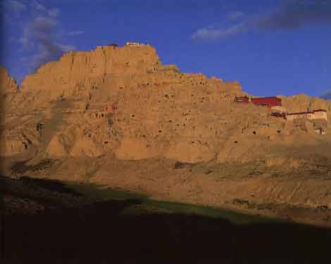 
Ruins of Tsaparang, capital of the Guge kingdom - Tibet Nomachi book
